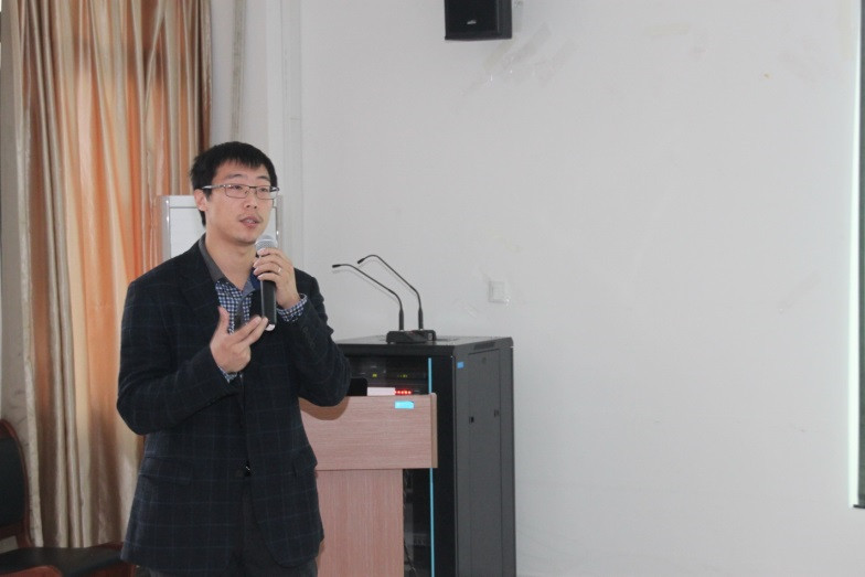 杨飞博士_副本.jpg